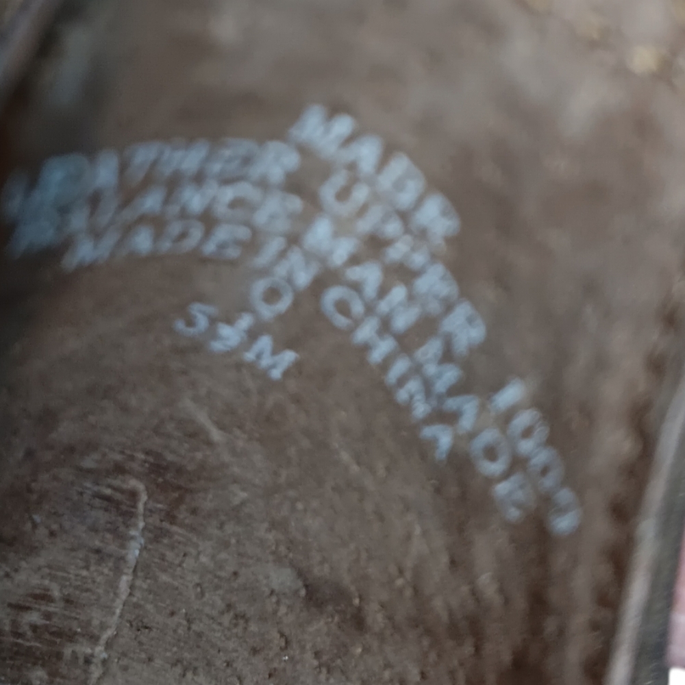 Nine West Bronze Pointed Toe Heel Women's Size 7 - Picture 4 of 5